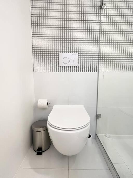 New Cozy Modern Minimalist Stay In Brooklyn At Rem-Casa New York Kültér fotó